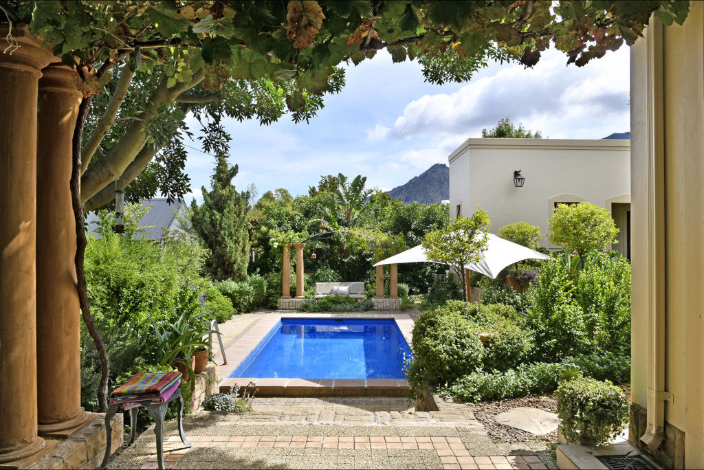 Petit Plaisir Garden